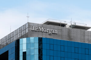 Logo J.P.Morgan on building
