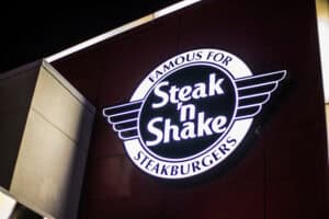 Steak n Shake fast food restaurant at night sign